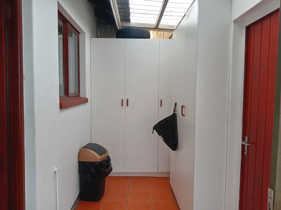 To Let 2 Bedroom Property for Rent in George Central Western Cape
